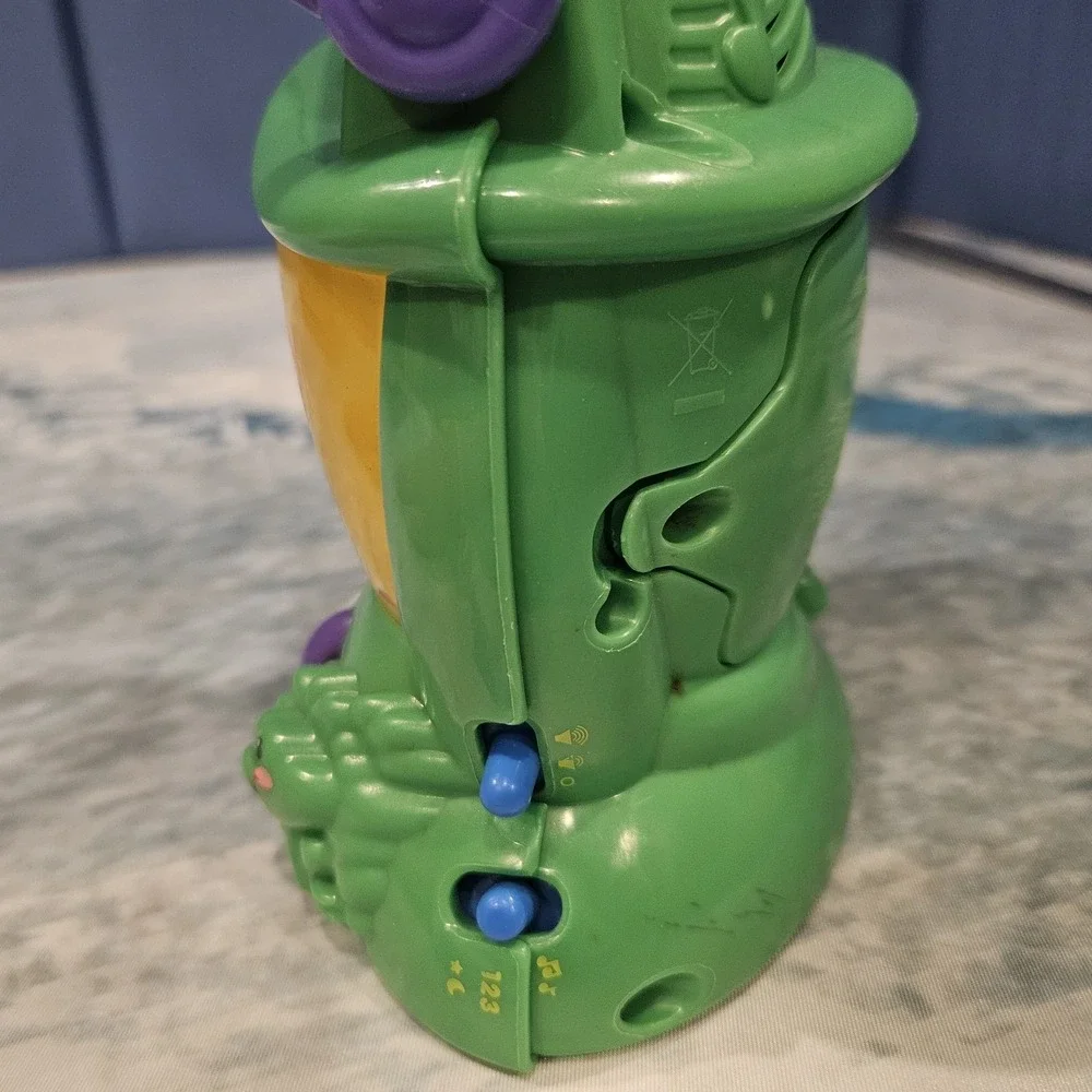 2011 Fisher Price‎ Learning Lantern Mattel FOR PARTS Not Working Toy